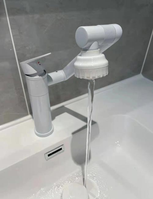 高颜值多功能水龙头,洗头漱口两不误!