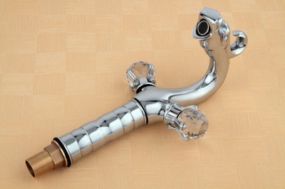 【厂家直销 纯铜镀银脸盆龙头 螺旋式高档混水龙头 冷热水龙头 龙头】价格,厂家,图片,水龙头/水嘴,温州经济技术开发区海城李正白洁具加工厂-